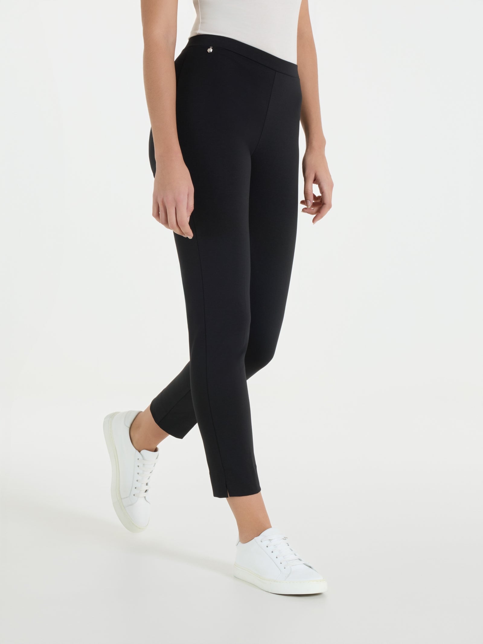Pantalone capri con spacchetti in Compact Light