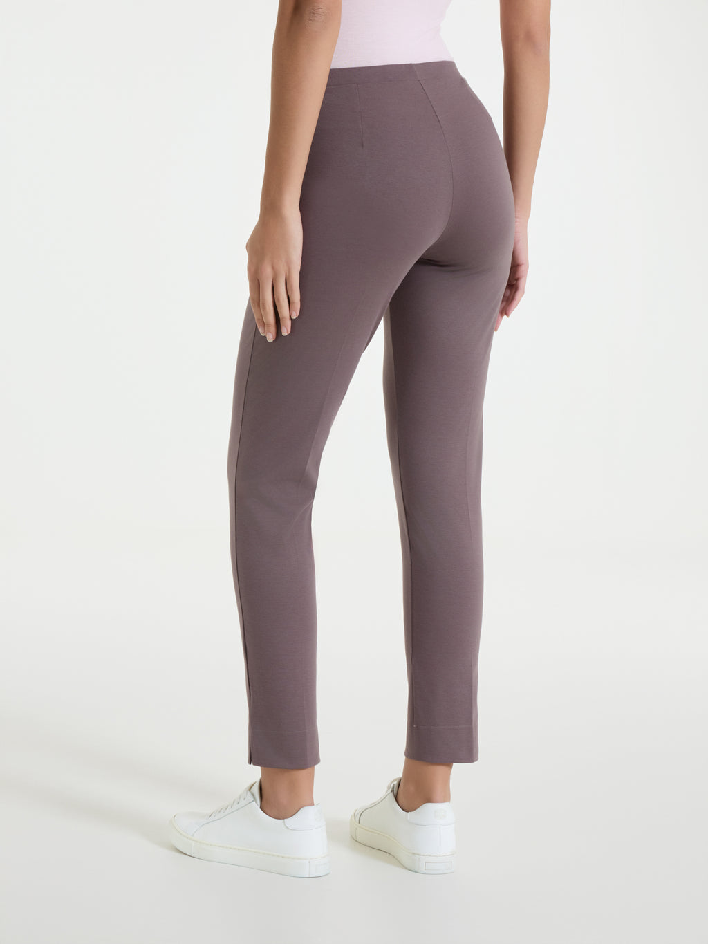Pantalone capri con spacchetti in Compact Light