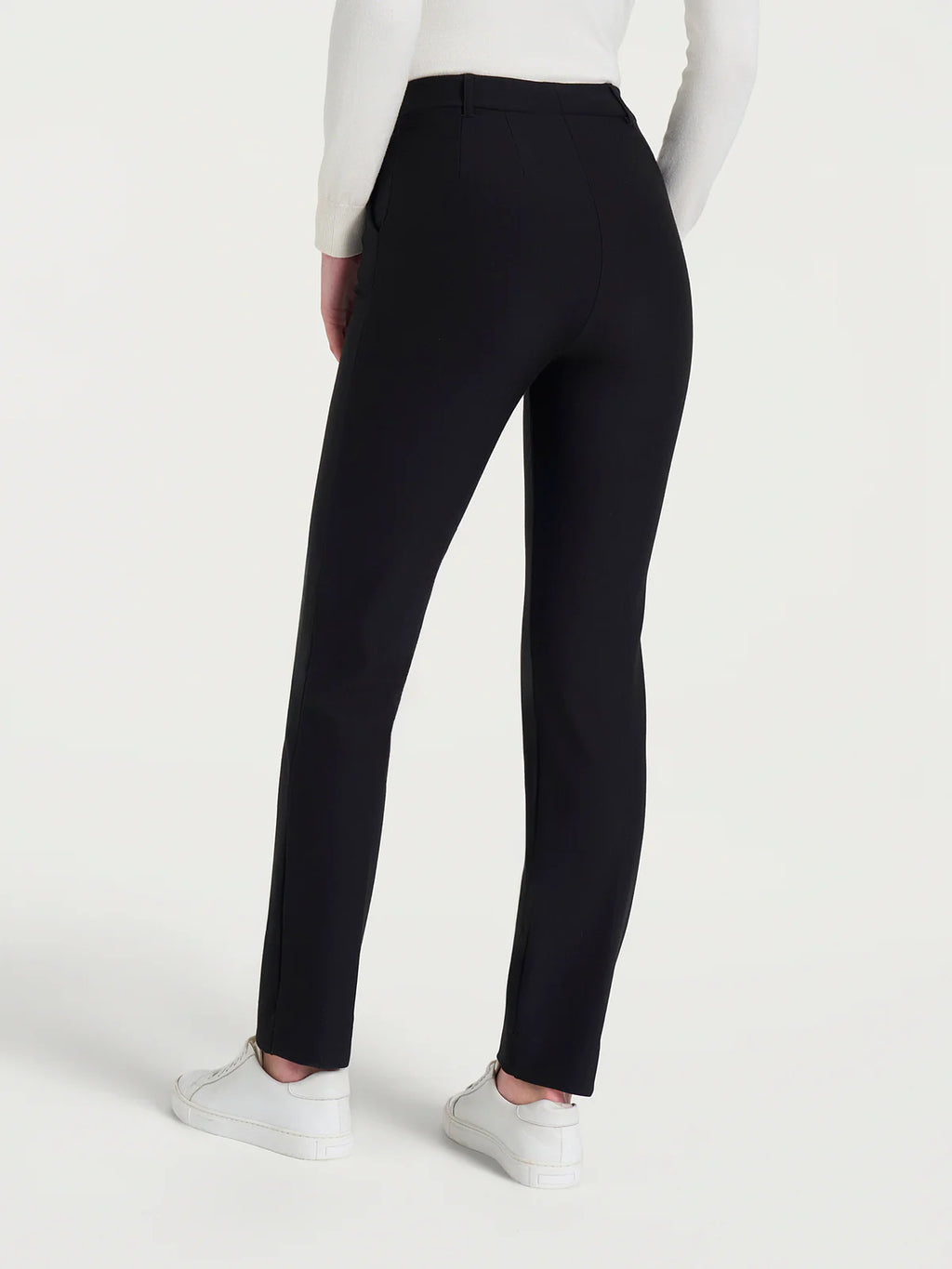 Pantalone dritto con tasche in Compact