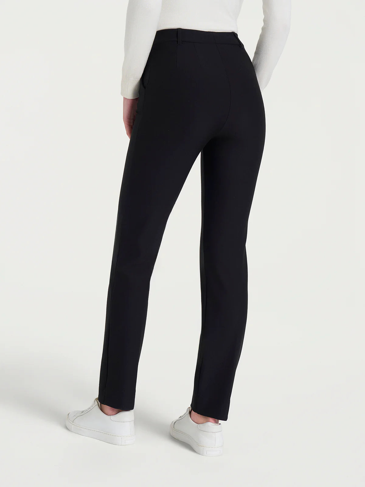 Pantalone dritto con tasche in Compact