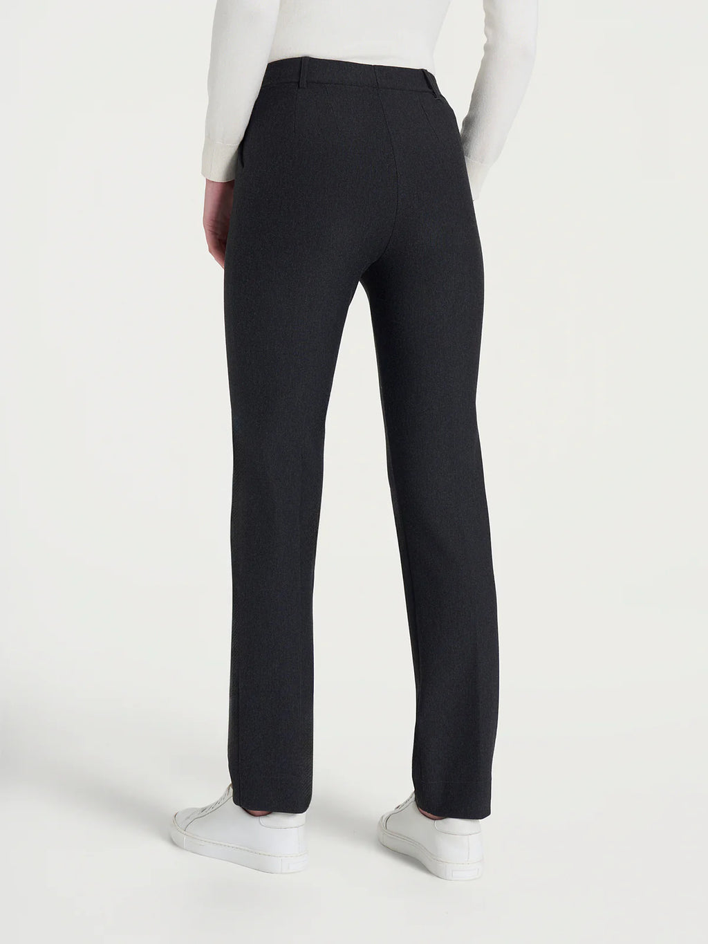 Pantalone dritto con tasche in Compact
