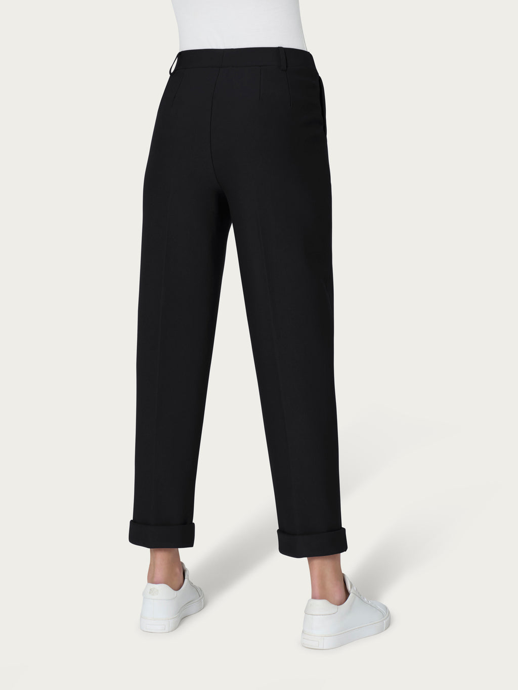 Pantalone a carota con tasche in Compact Light