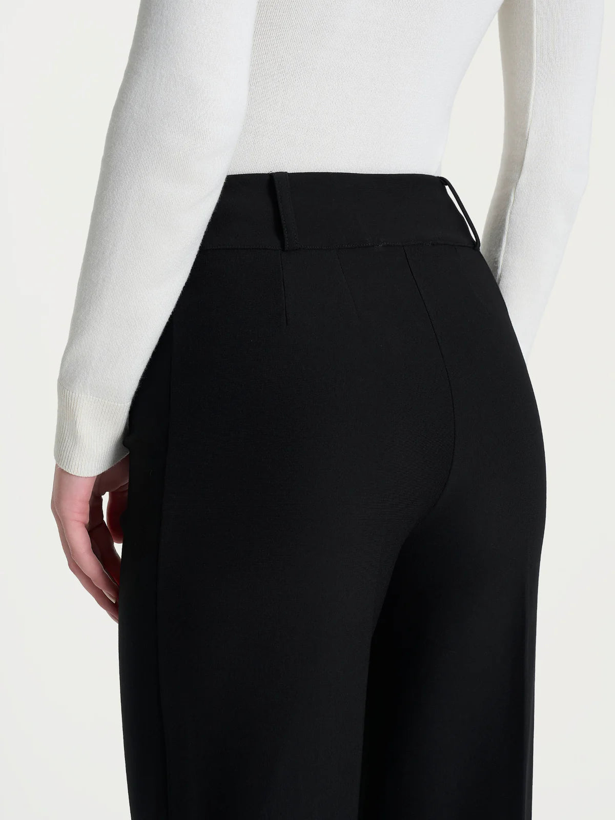 Pantalone a carota in Compact