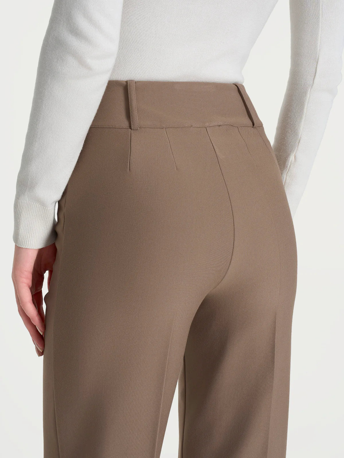 Pantalone a carota in Compact