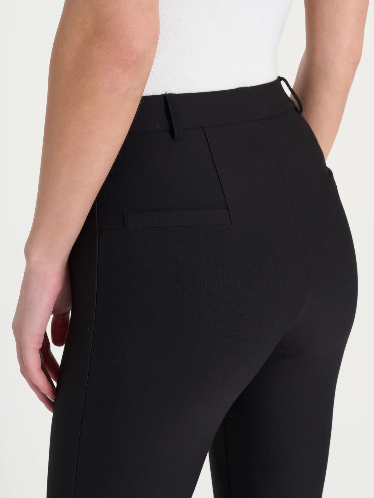 Pantalone flare alla caviglia in Compact