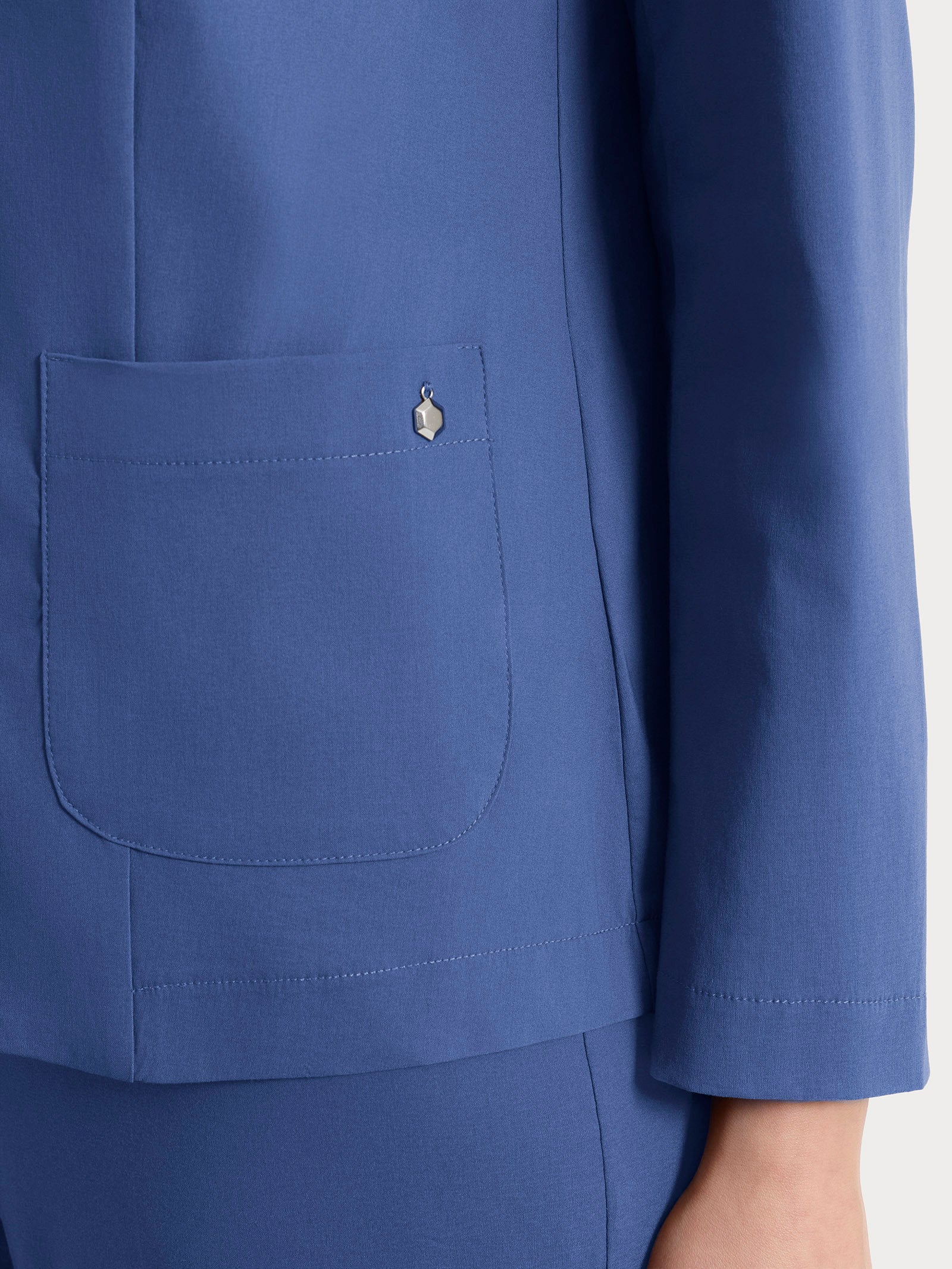 Blazer leggero con chiusura a due bottoni in Super Fresh