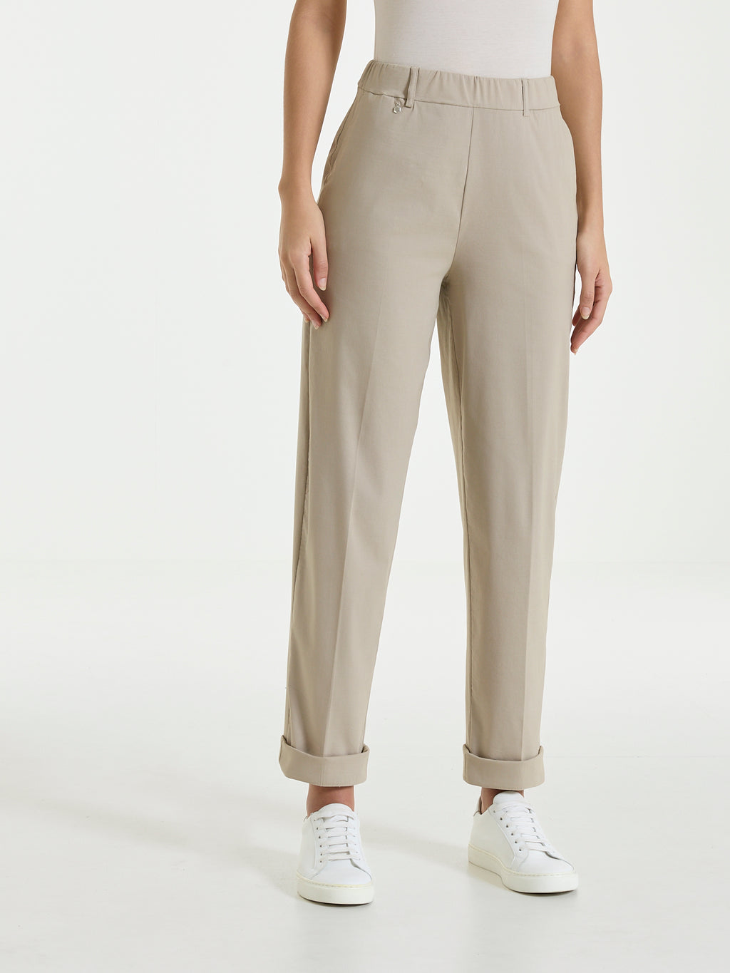 Pantalone a carota con tasche in Super Fresh