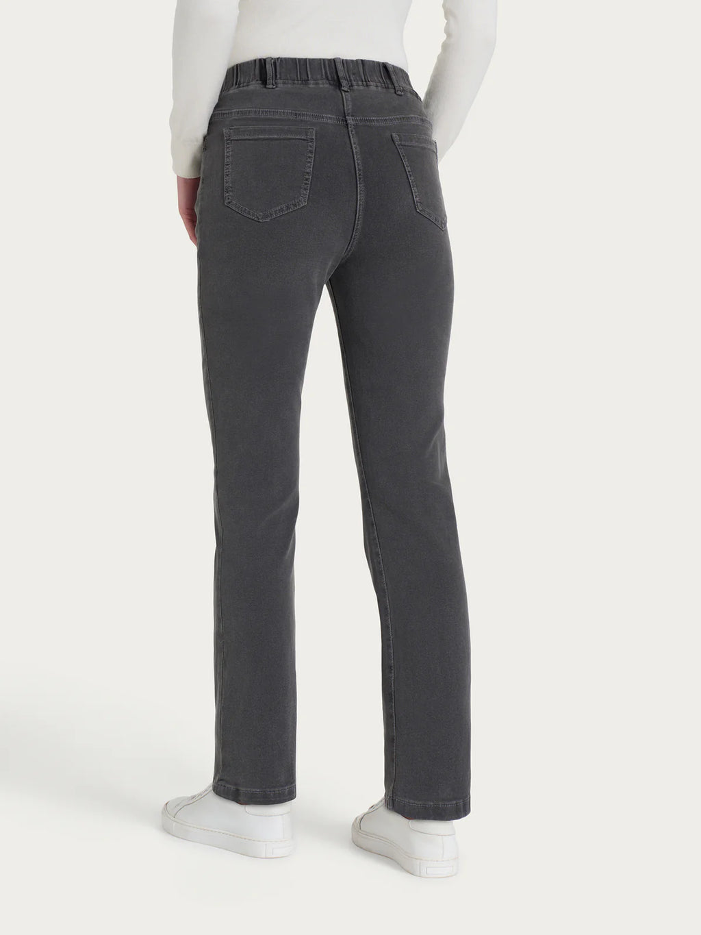 Jeans dritto con tasche in Super Denim