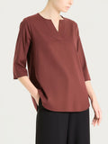 Blusa con scollo a V in Voile Stretch