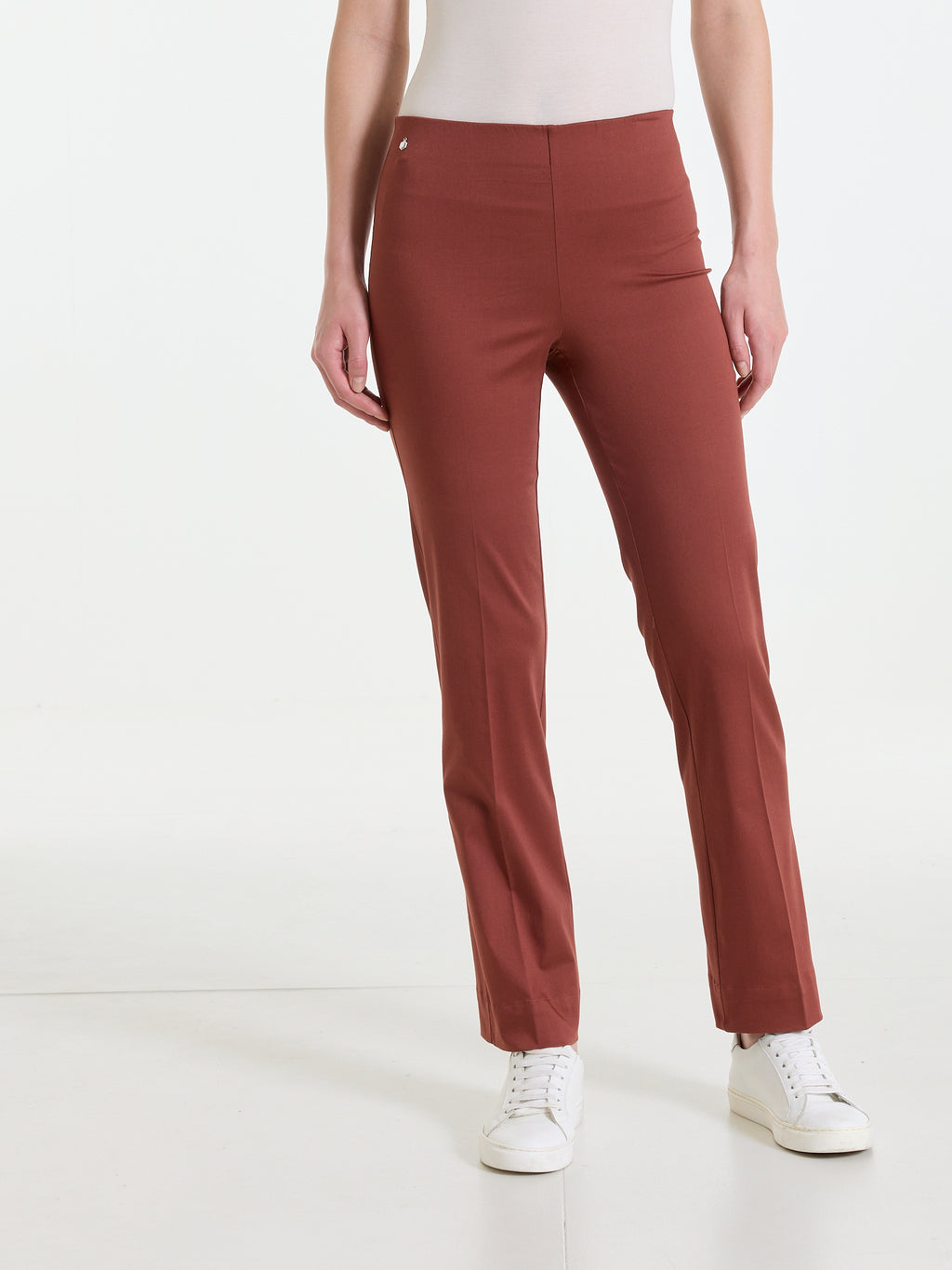 Pantalone capri dritto in Satin Power