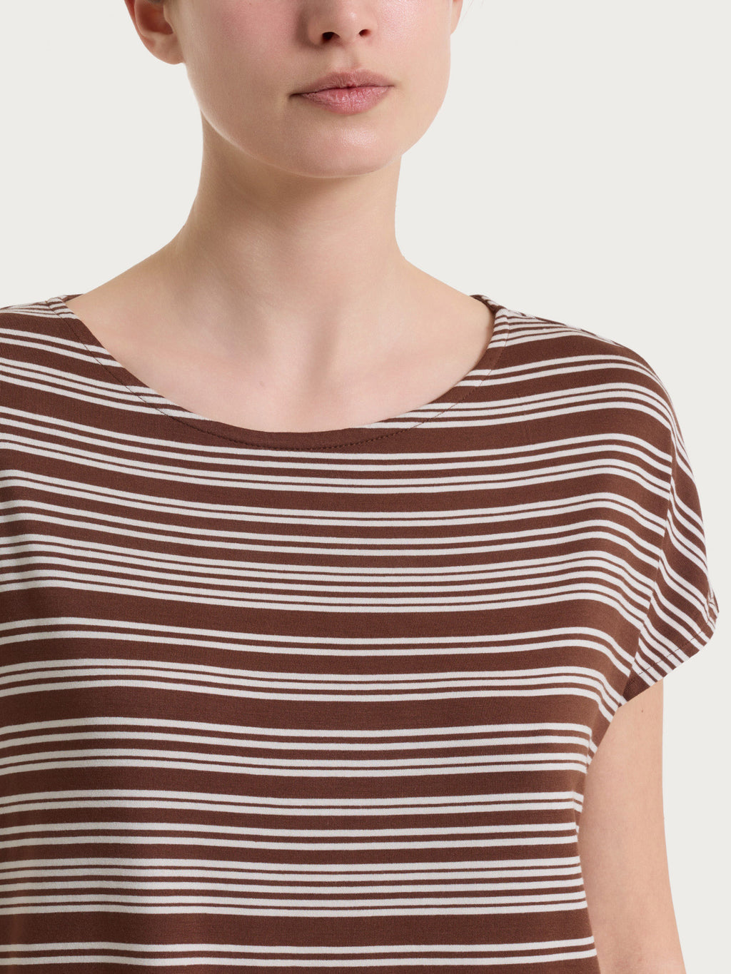 Maglietta girocollo a righe alternate in Viscosa Summer
